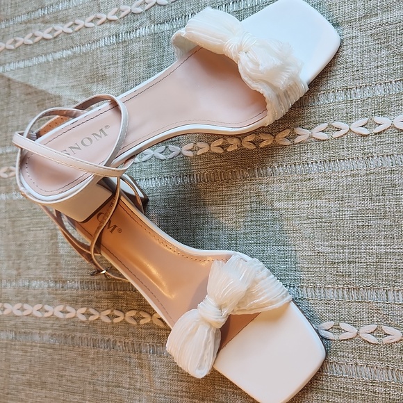 White Bow Knot Chunky Block Heeled Ankle Sandals, Open Toe, 10 - Picture 10 of 16